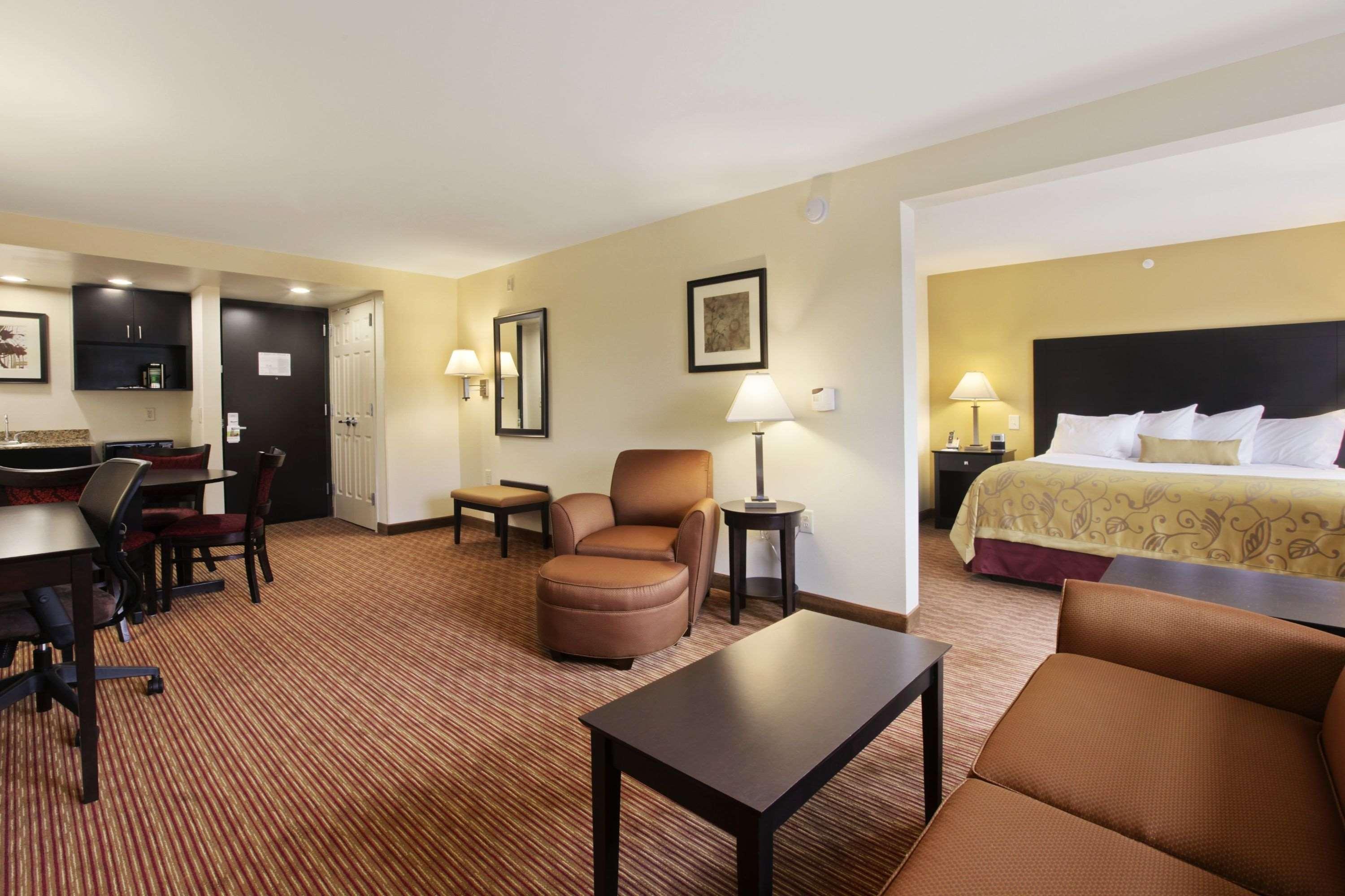 Wingate By Wyndham State Arena Raleigh/Cary Hotel Eksteriør bilde