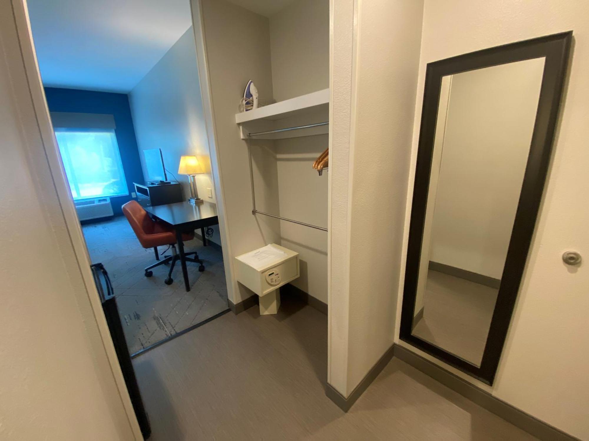Wingate By Wyndham State Arena Raleigh/Cary Hotel Eksteriør bilde
